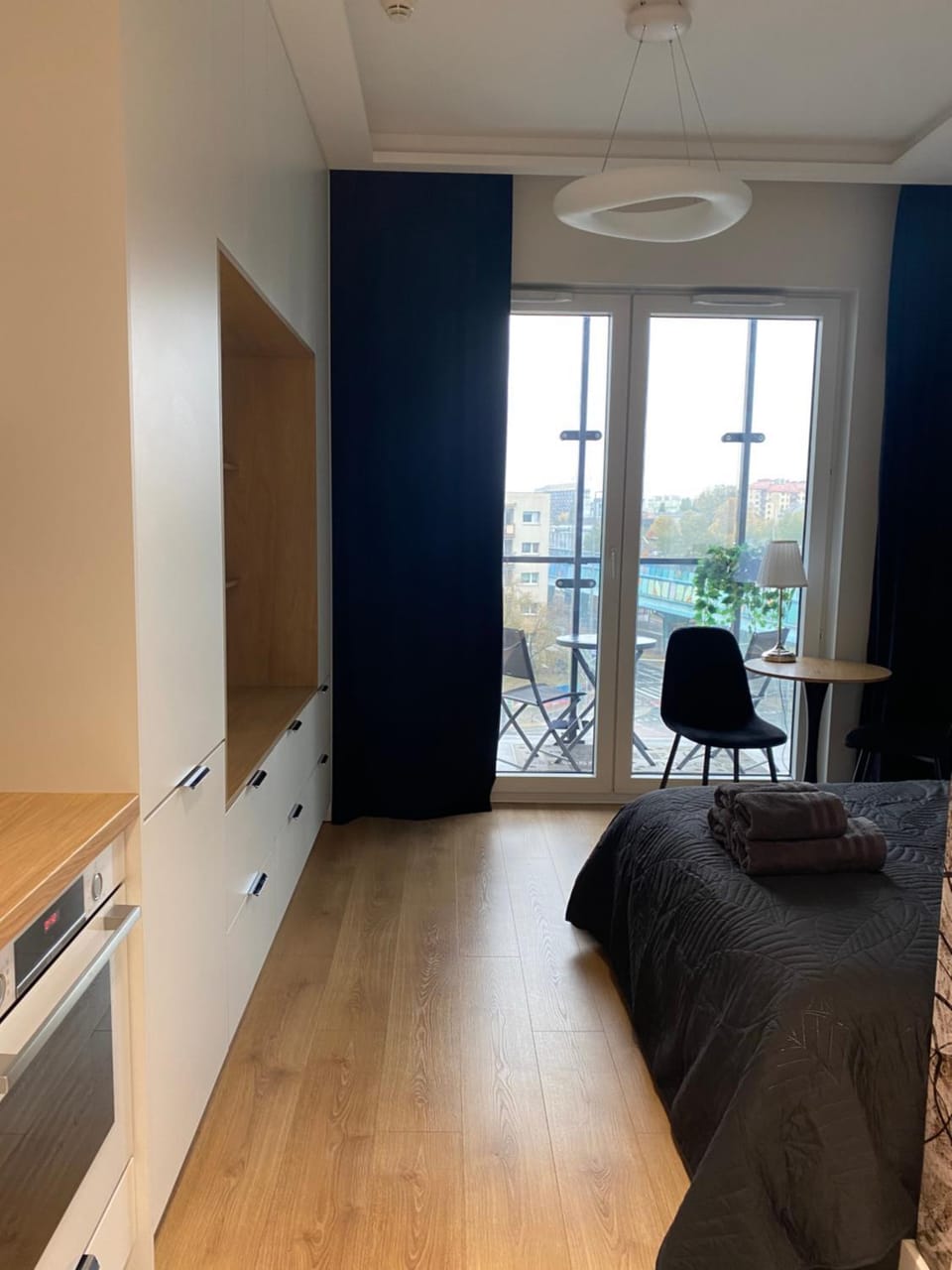 Chillout Luxury Touch Apartment - Free Parking Wola Tower Apartment in Warsaw
