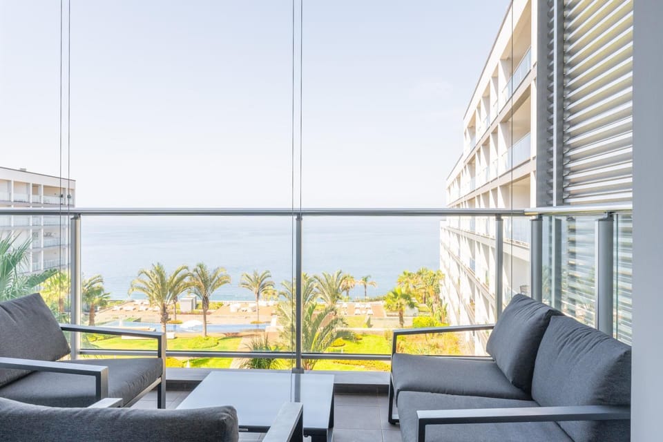 FLH Oceanfront Luxury at Madeira Palace Residence Apartment in Funchal