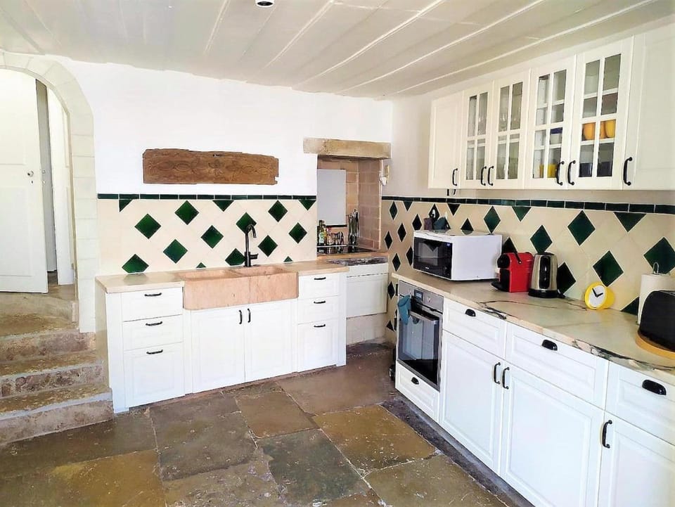 Charming Coastside Villa Villa in Lisbon District