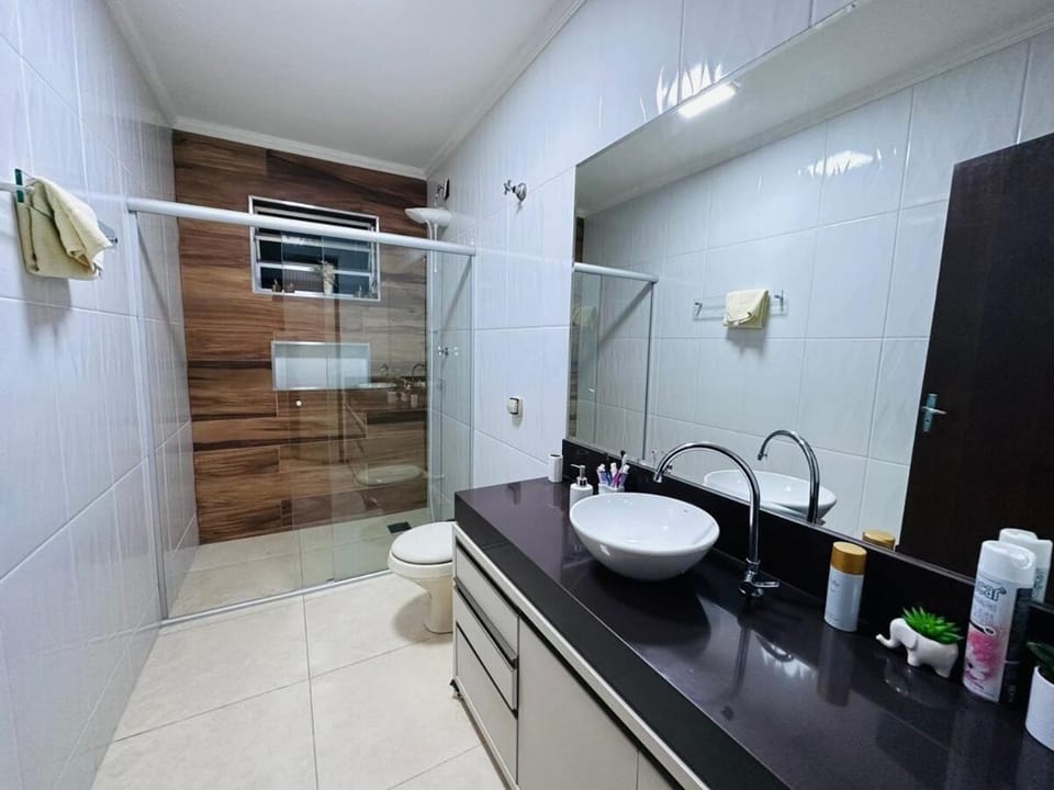 Casa Grande para até 13 pessoas em Aparecida-SP House in State of São Paulo