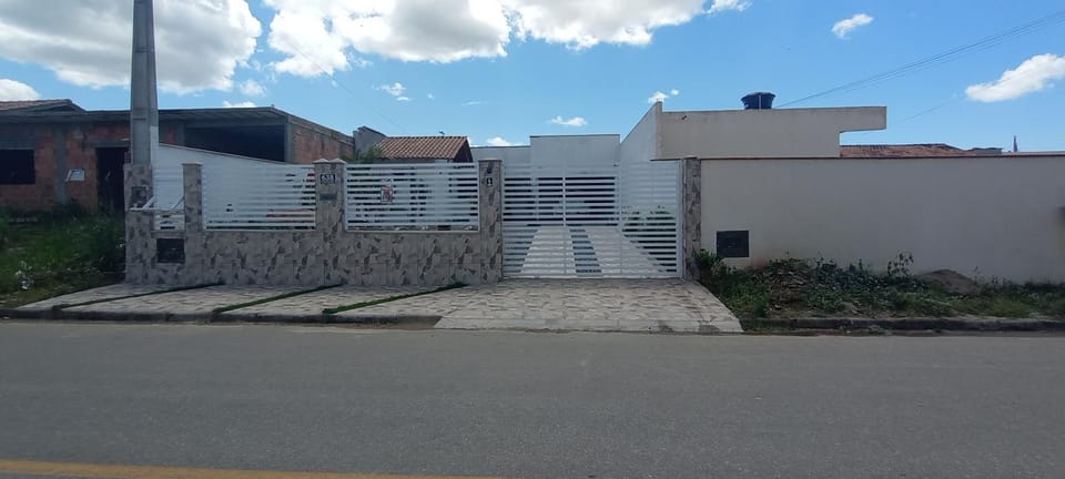 Neighbourhood, Street view