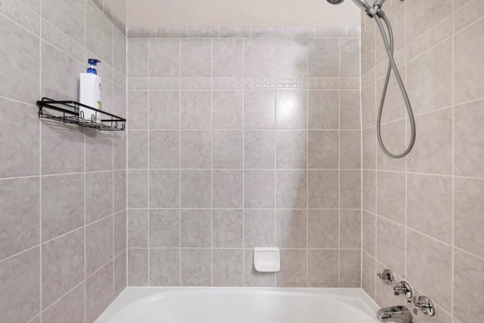 Boulder Basecamp - Cozy 2BR Near Trails & Town Apartment in Boulder