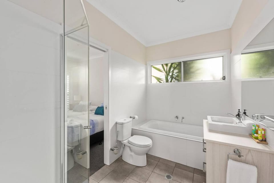 Sunny Townhouse Villa in Huskisson