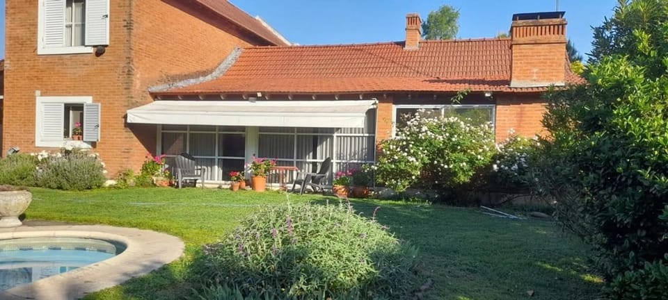Casa Soles House in Fátima