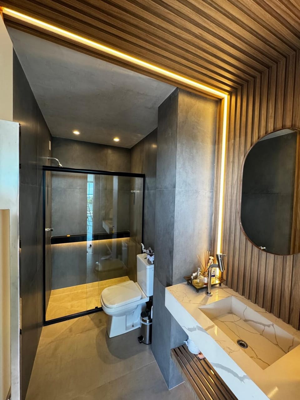 Shower, Toilet, Bathroom