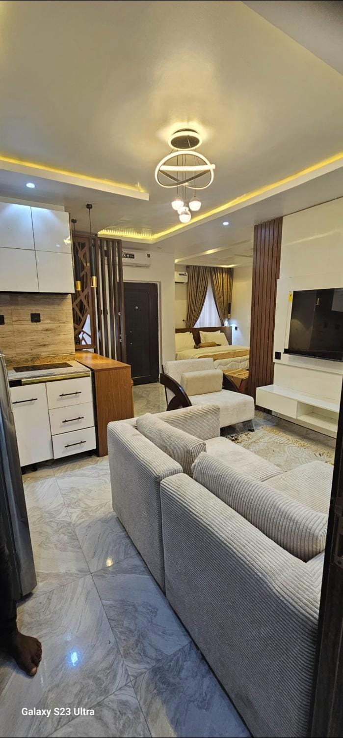 Ladi's Place 2, Anthony, Ikeja Apartment in Lagos