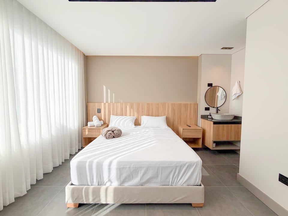 Bed, Photo of the whole room
