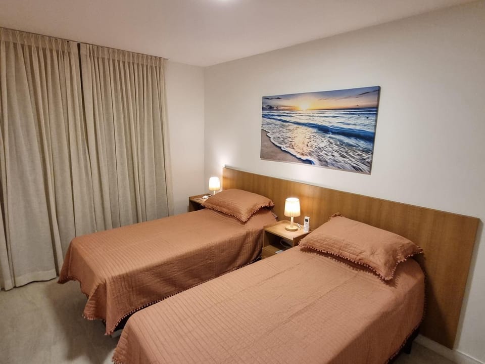 Apartamento Frente pra Praia em Resort Apartment in Vila Canaa