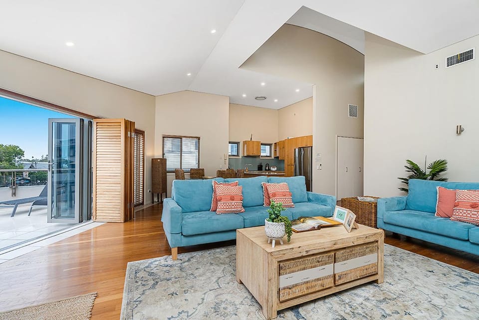 Pipi's On The Beach 3 - 2 Fletcher Street Apartment in Byron Bay