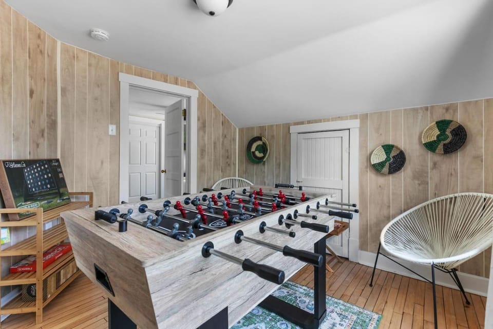 Game Day Base 10 Min to Lambeau, 5 Min Downtown Vacation rental in Green Bay