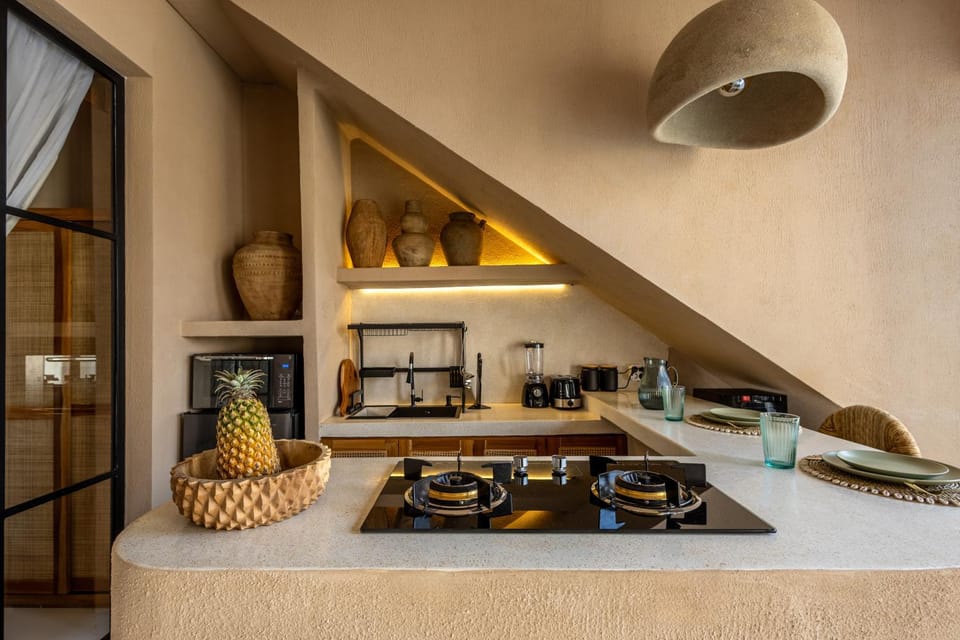 Coffee/tea facilities, Kitchen or kitchenette, Food and drinks, Food, stove, toaster