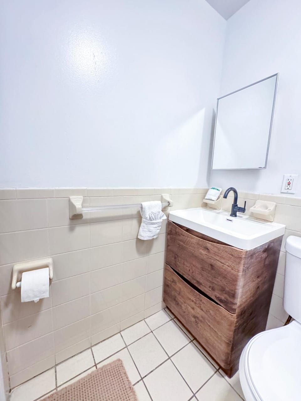 Residence Heritage Giant 3 Bedroom Apartment in Midtown