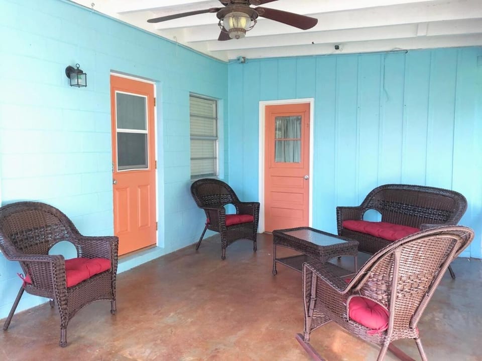 Pineapple Cottage 2 bedroom House in Jensen Beach