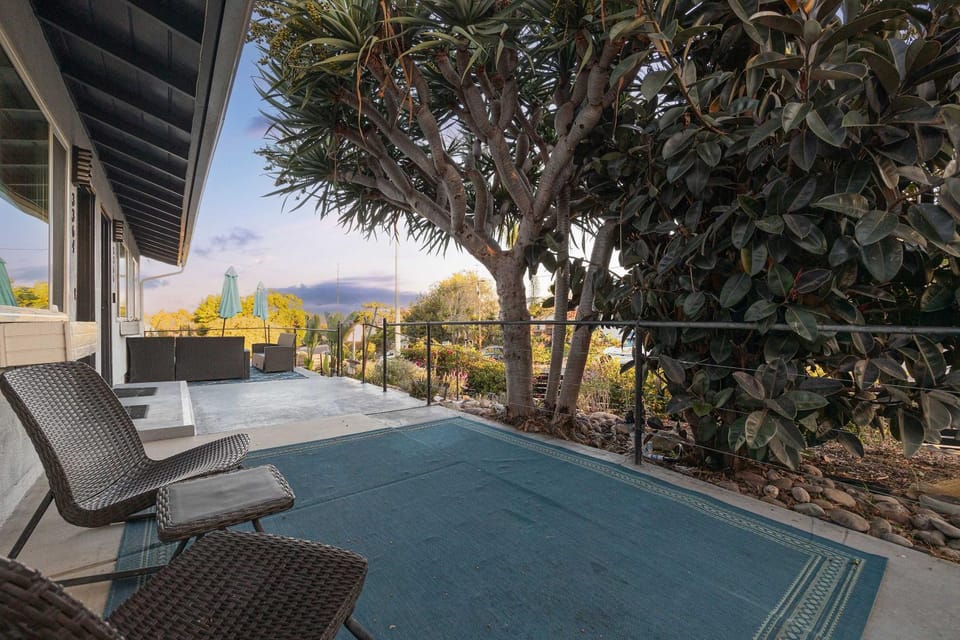 Central Location Balboa Park Villa House in San Diego