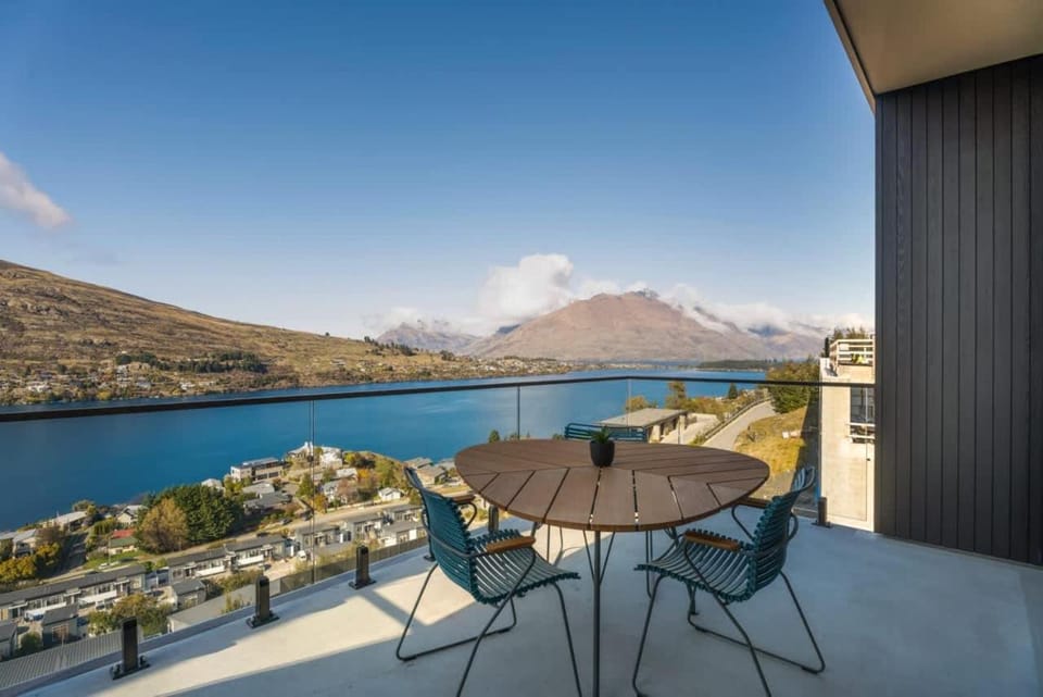 Jaw Dropping Views from The Tiers Apartment in Queenstown