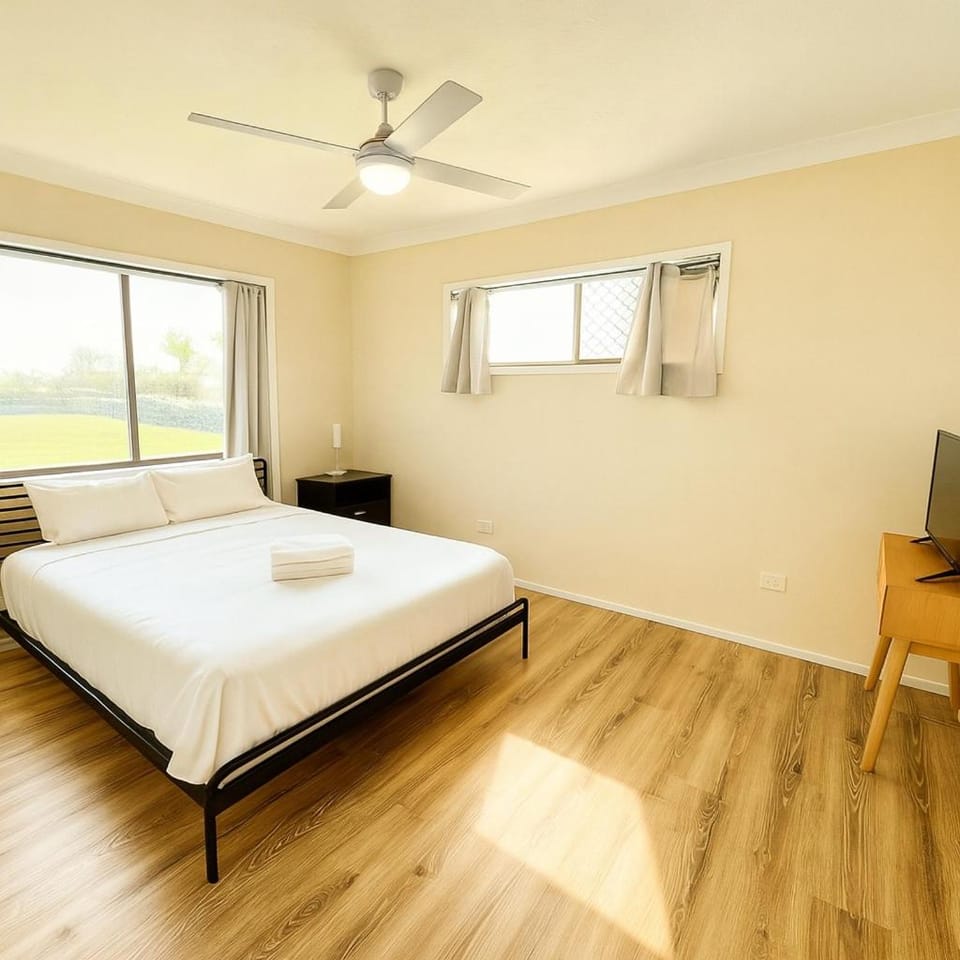 Entire independent 3 bdrm house House in Brisbane