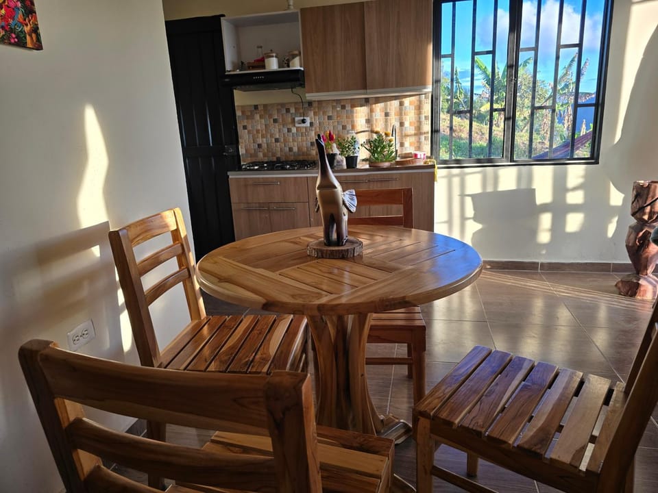 Kitchen or kitchenette, Living room, Dining area, Breakfast