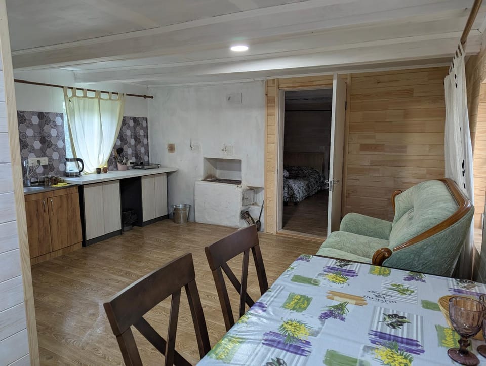 У Кліща Валери House in Ukraine