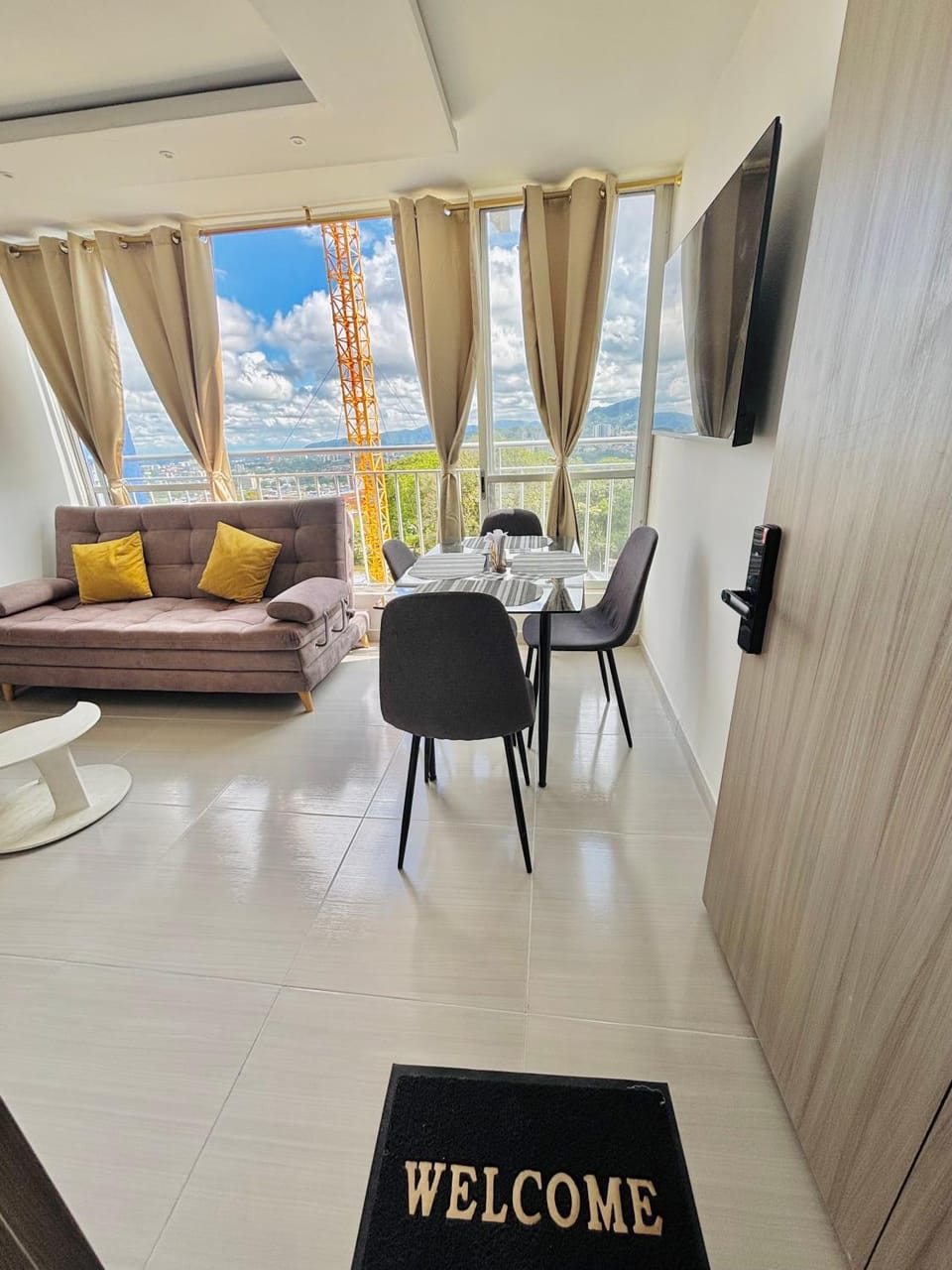 TV and multimedia, Living room, Dining area