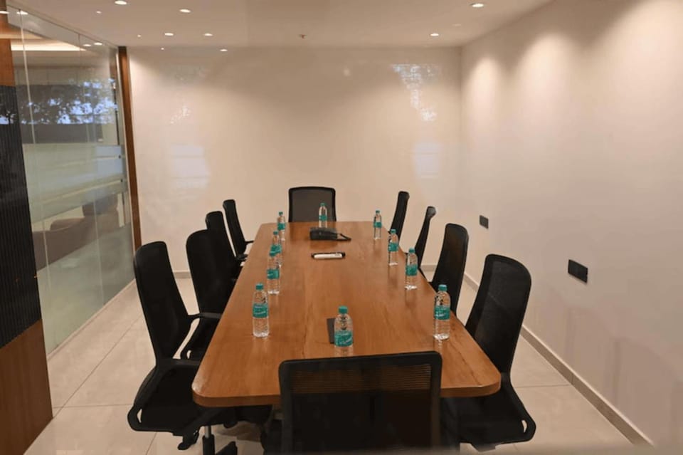 Meeting/conference room