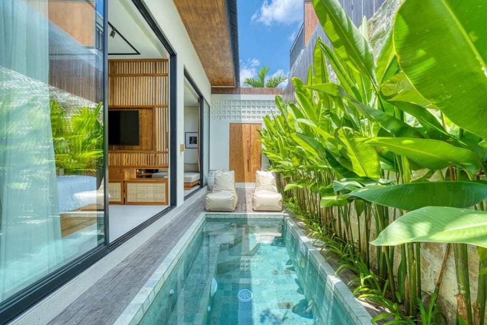 Tropical 3BR Villa 2 Private Pools in Jimbaran Villa in Kuta Selatan