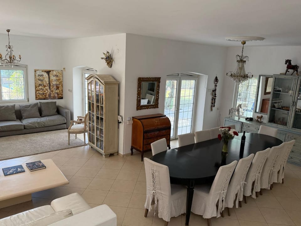 Sleeps 12 Family Villa By The Sea W Jacuzzi & Pool Villa in Haifa District