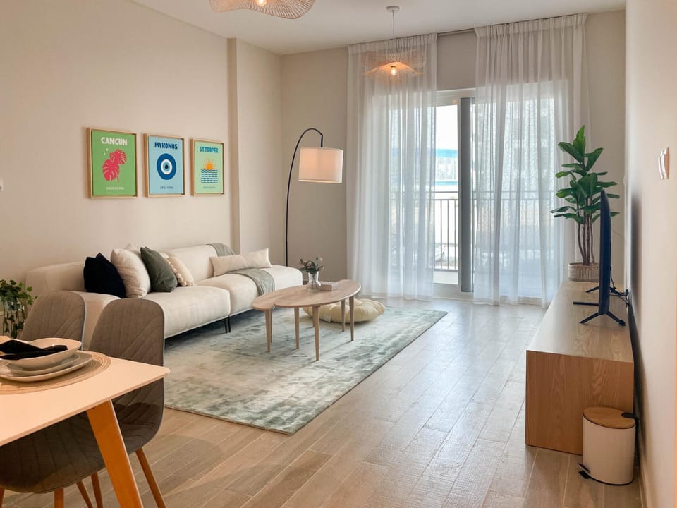Bloomfields 1BR in Water's Edge 9 - Yas Apartment in Abu Dhabi