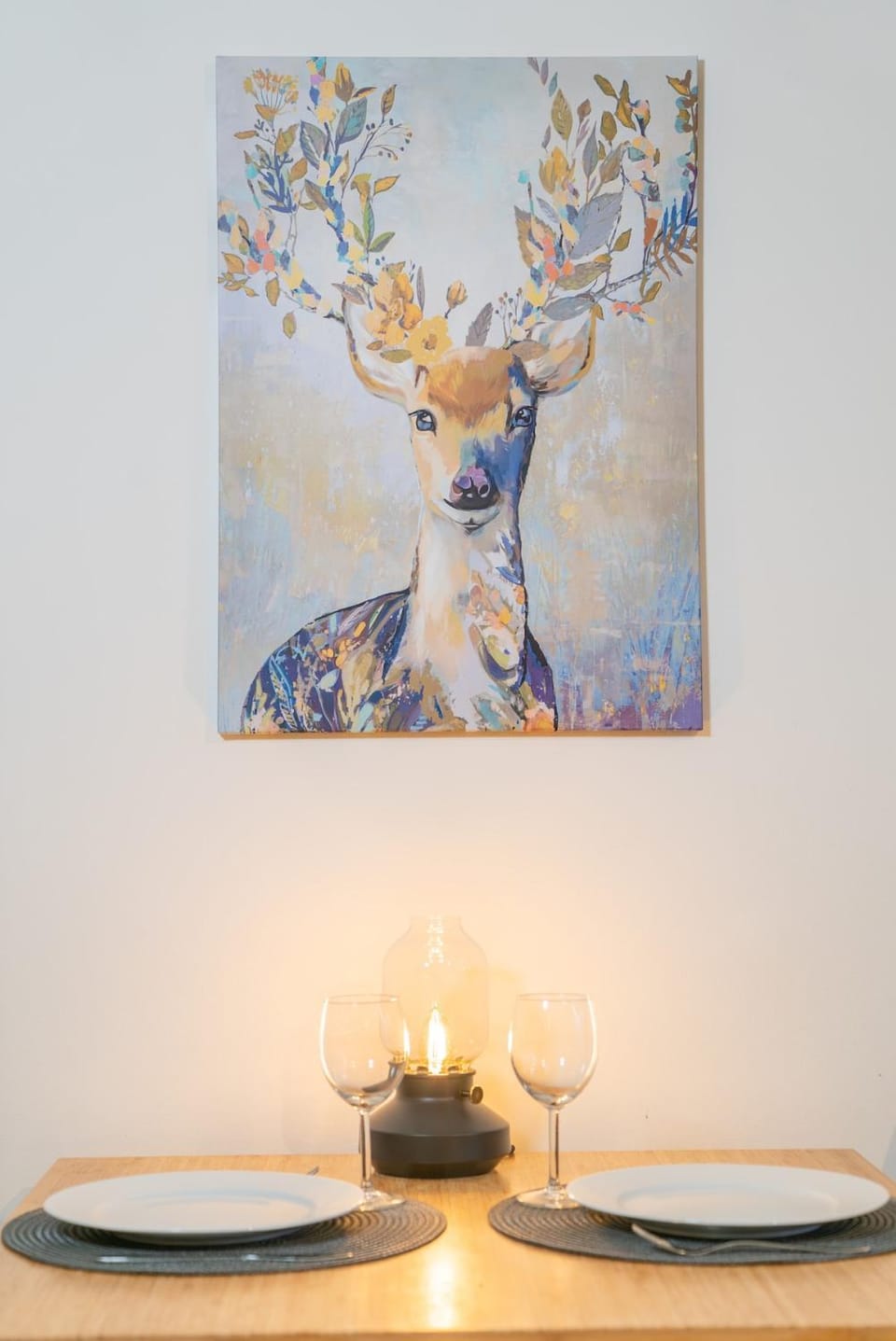 Food and drinks, Decorative detail, Dining area