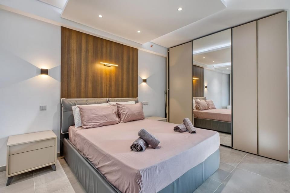 Offshore Suites Apartment in St Julians Centre Apartment in Saint Julians