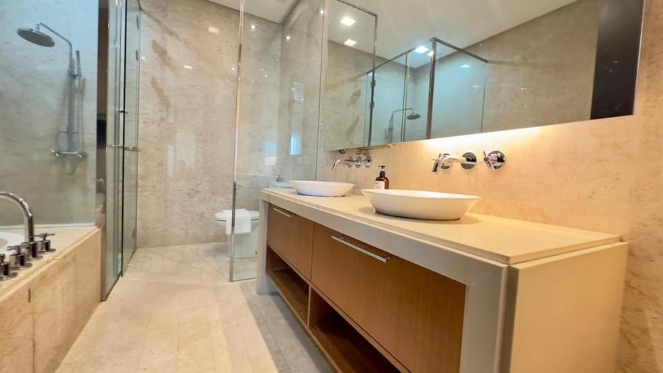 Straits Quay Seaview Apartment in Malaysia