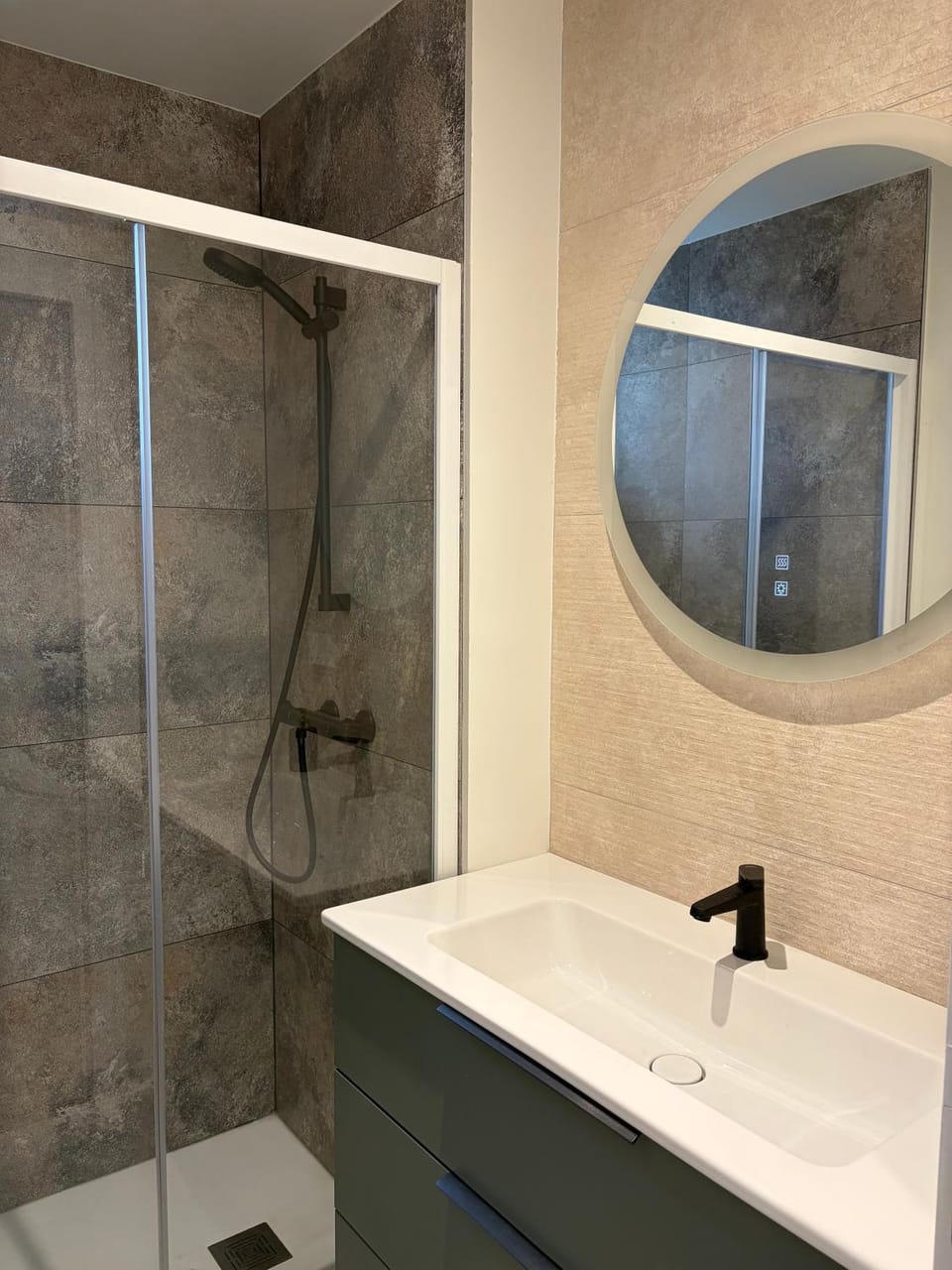 Shower, Bathroom