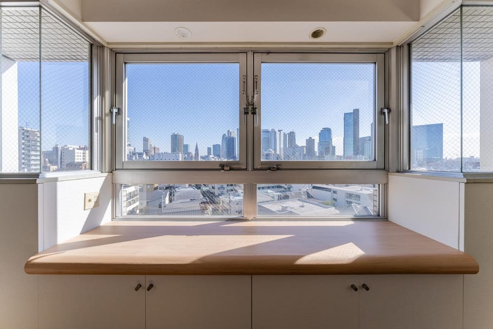 View (from property/room), City view