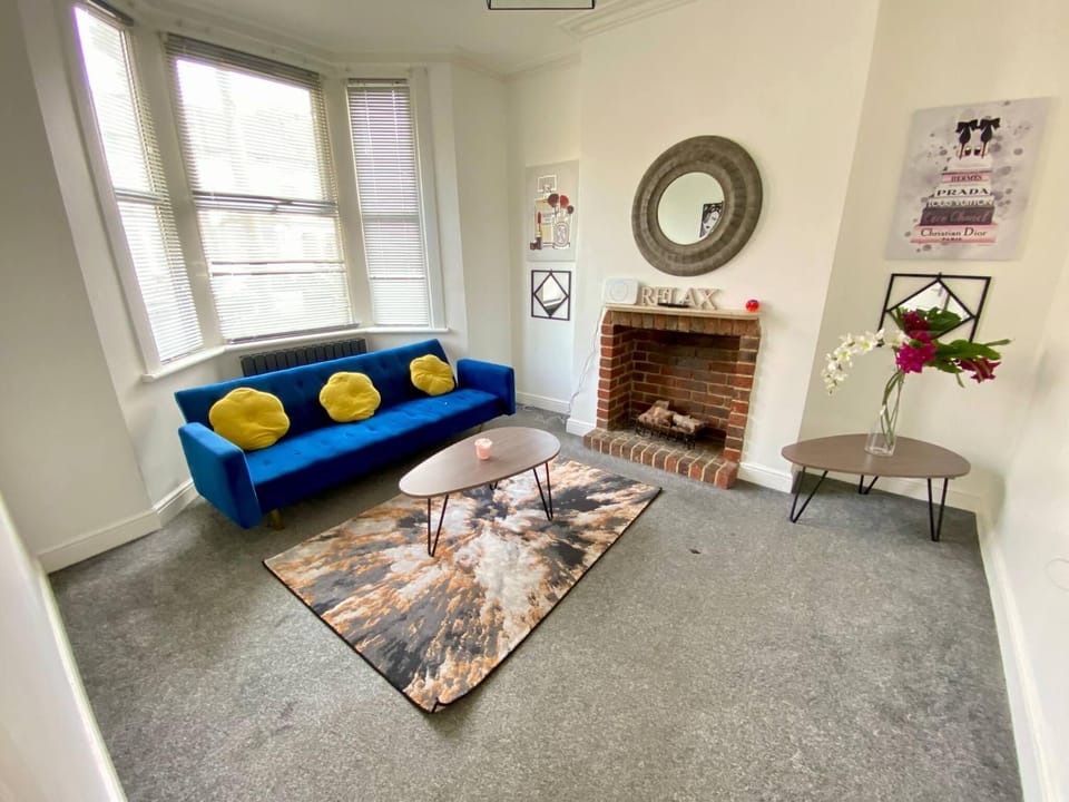 Living room, fireplace