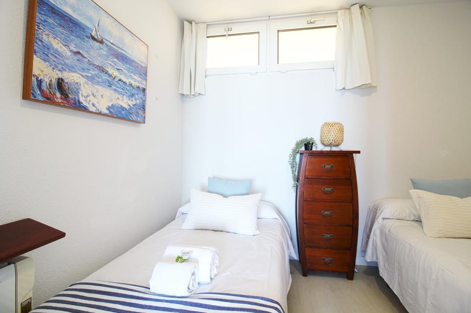 LosLocos beach Apartment in Cantabria