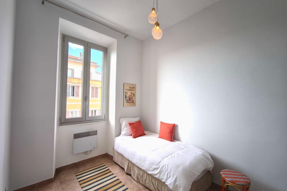 Bright T3 in the heart of Ajaccio with port view Apartment in Ajaccio