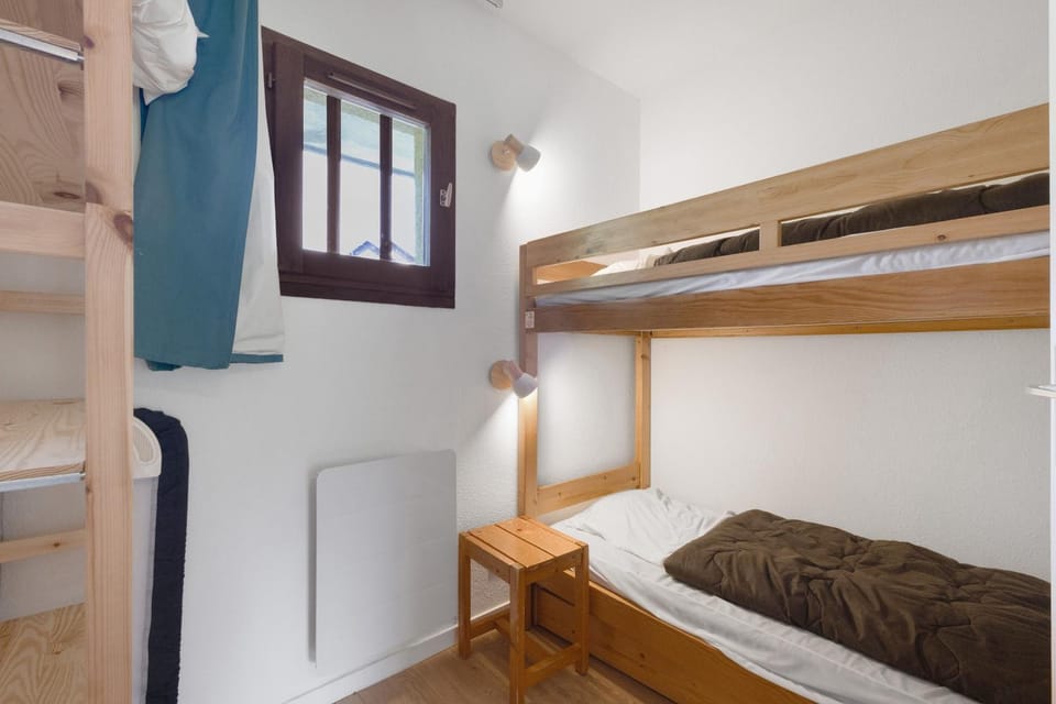 Property building, Living room, Bedroom