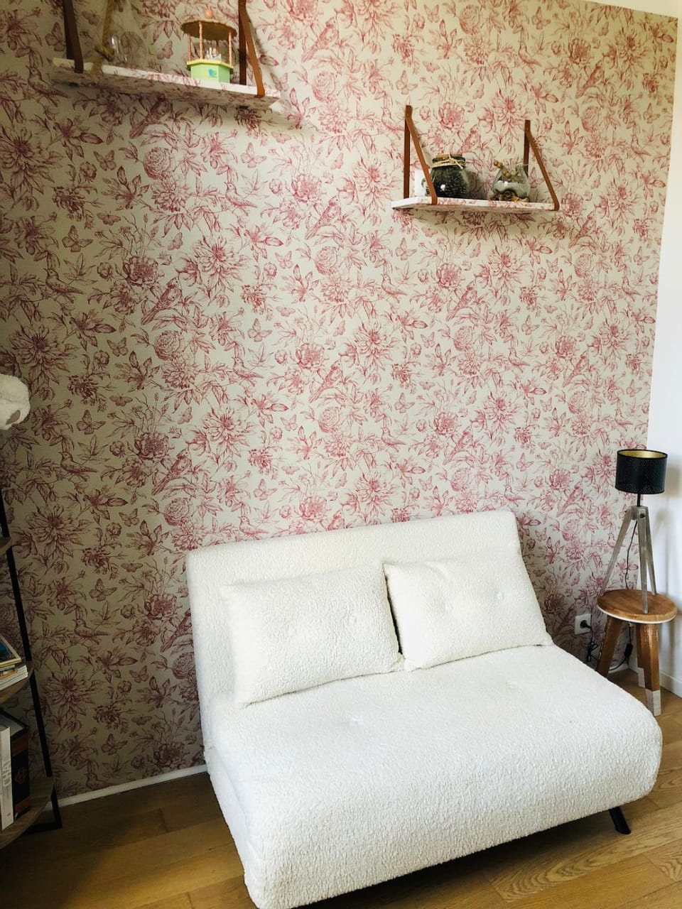 Seating area, Bedroom