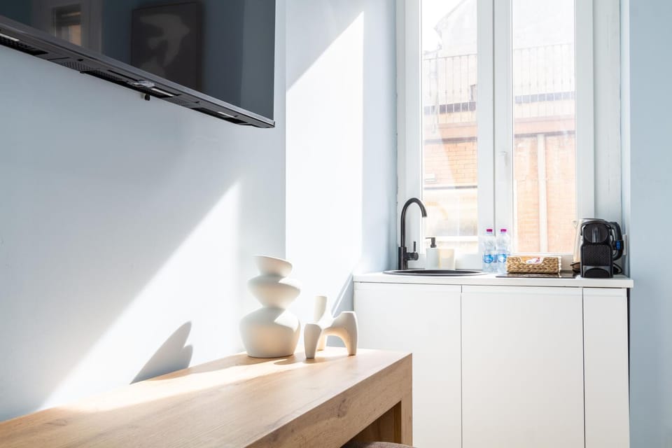 Studio Central-Station Apartment in Milan