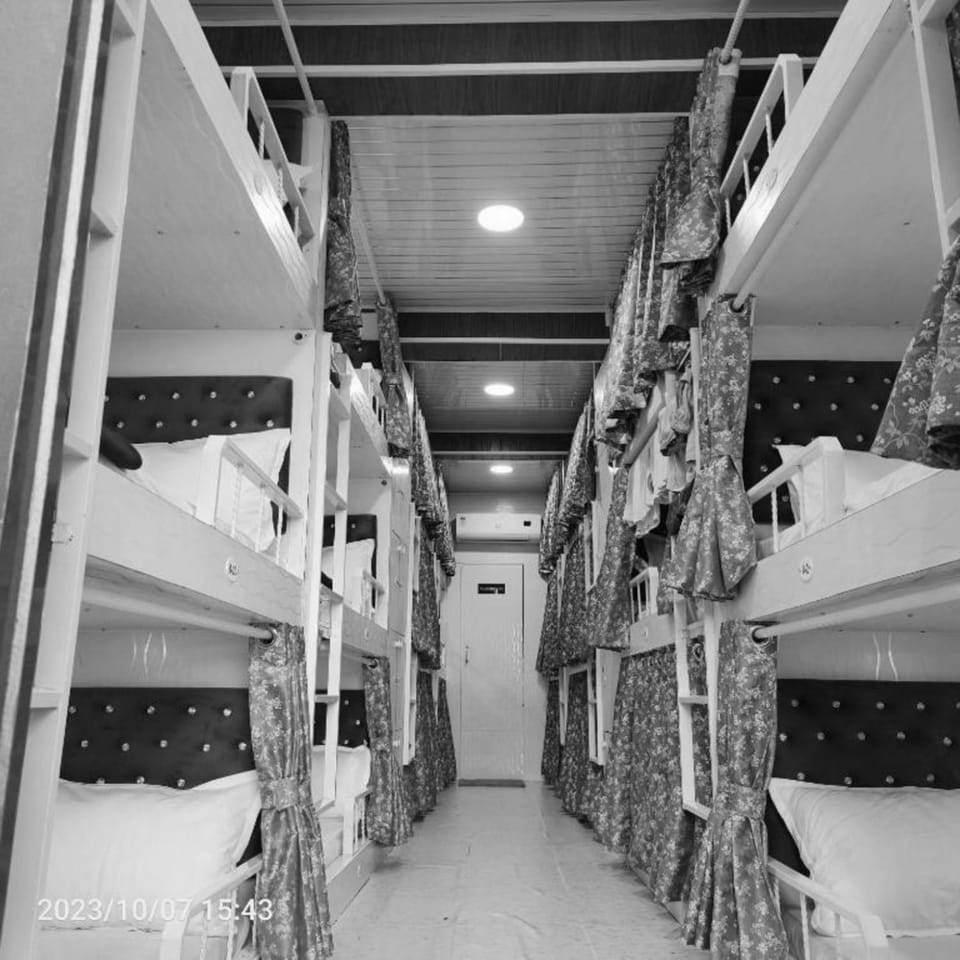 Stay Retreats At Marol Dorm - Near International Airport Mumbai Hostel in Mumbai