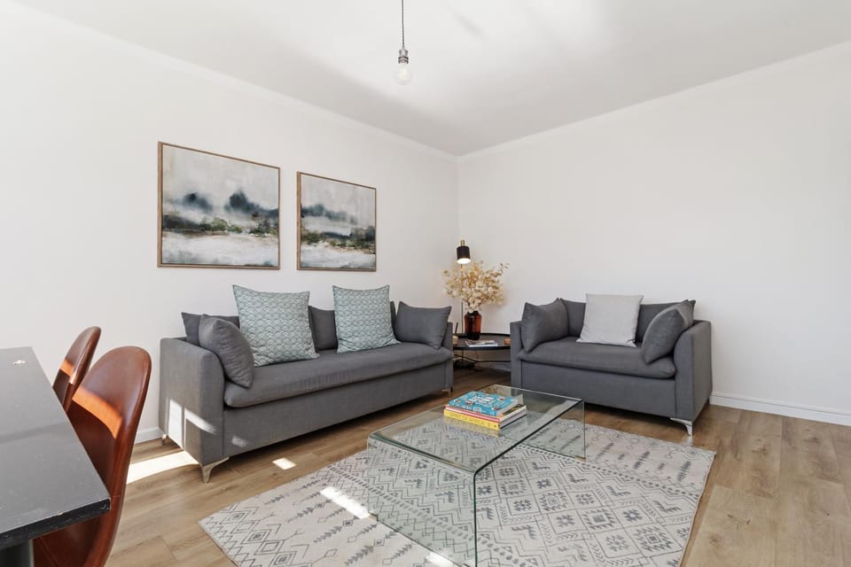 Affordable Comfort in Sea Point Retreat Apartment in Sea Point