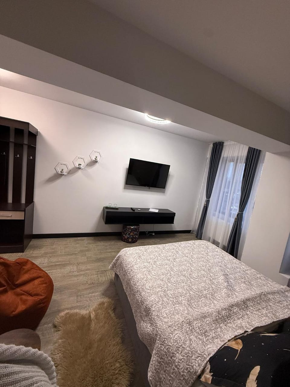 Carul cu Flori Bed and Breakfast in Craiova