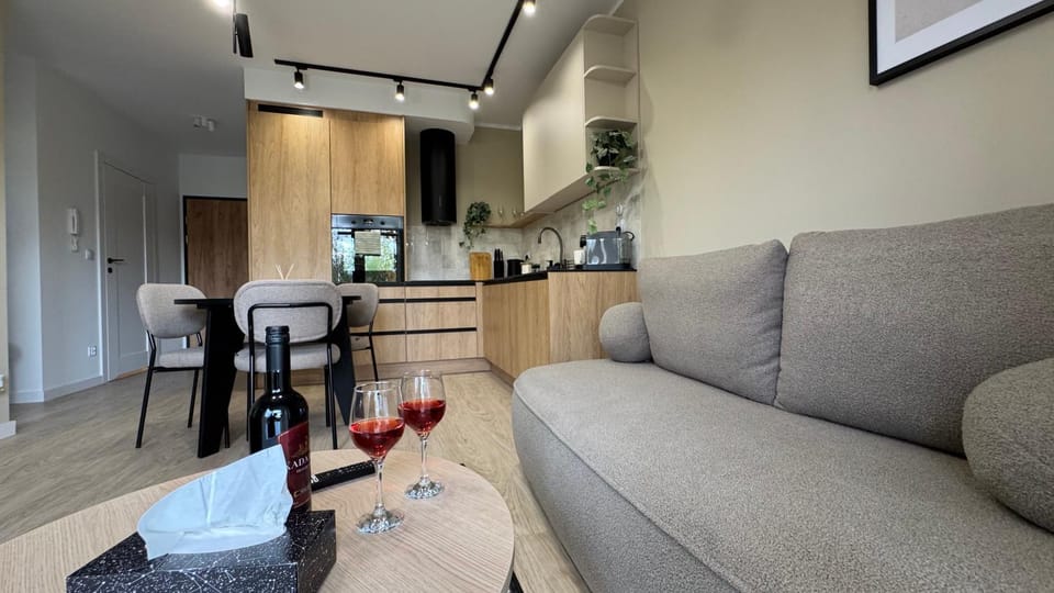 Kitchen or kitchenette, Living room, Seating area, Dining area, pet friendly, stove