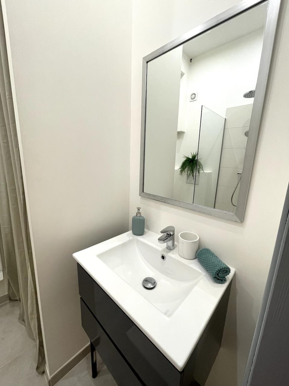 Studio Vieux-Nice proche de la mer et Cours Saleya Apartment in Nice