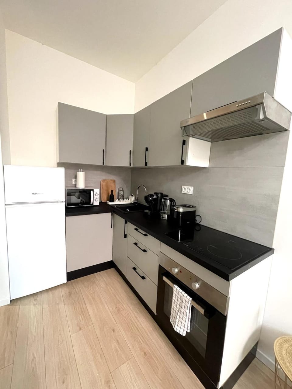 Studio Vieux-Nice proche de la mer et Cours Saleya Apartment in Nice