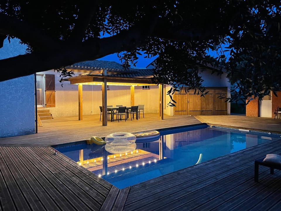 Balcony/Terrace, Swimming pool, Swimming pool