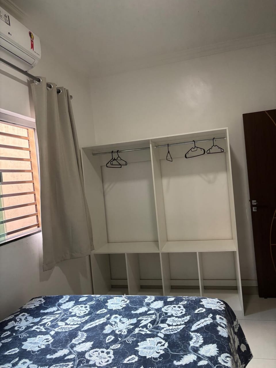 Casa 3 quartos, suite, 3 camas casal, 3 camas solteiro, banheiro social, área serviço, garagem, quintal, café da manhã House in Belém
