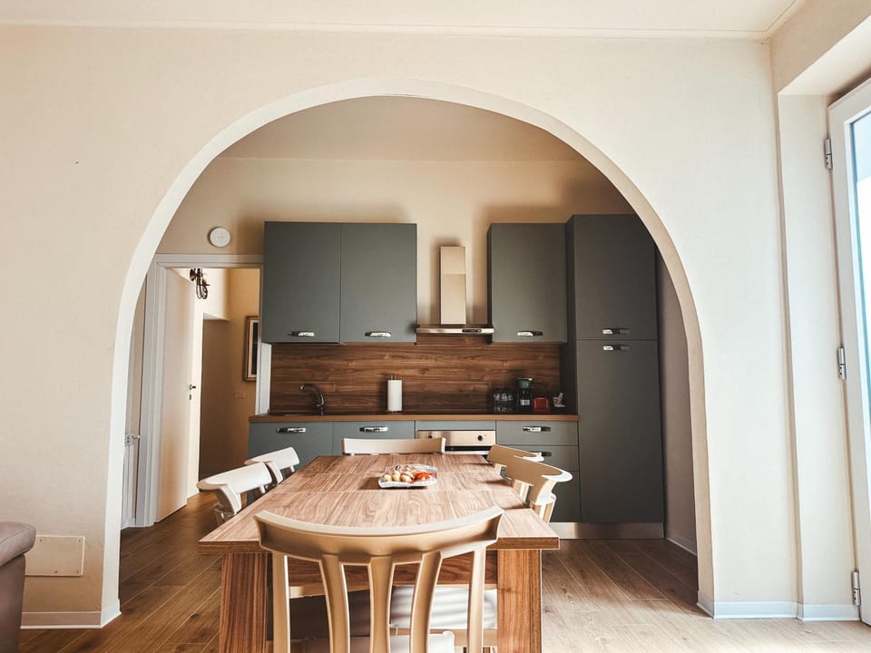 Kitchen or kitchenette, Living room, kitchen