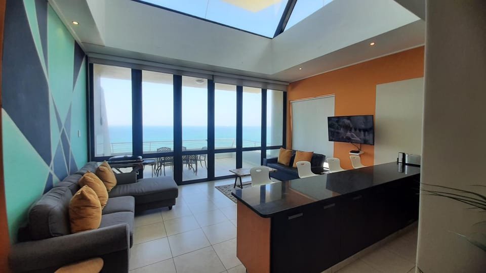 Living room, Seating area, Evening entertainment