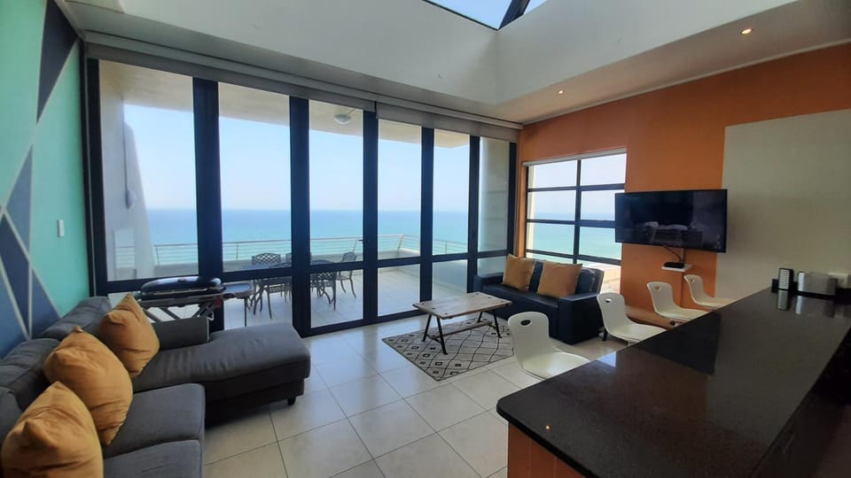 Living room, Seating area, Evening entertainment