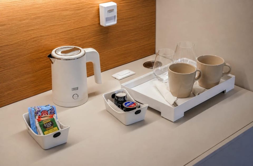 Coffee/tea facilities, soundproof